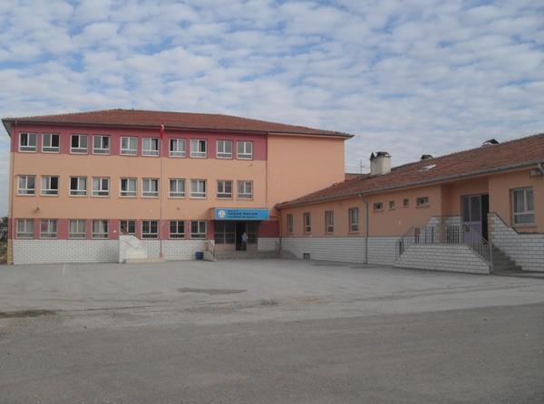Yaşar Öncan Ortaokulu Fotoğrafı